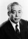 僕が本当にありがたいと思うのは、我が社は顧客の命運を左右しかねないコンピューターの仕事をやらせてもらっているということです。だから、必然的にお客様の本気というか、真剣みが伝わってくる。第一線の営業マンが感じた事の重大さ、それが本社にも伝わり、研究所にも伝わっていく。